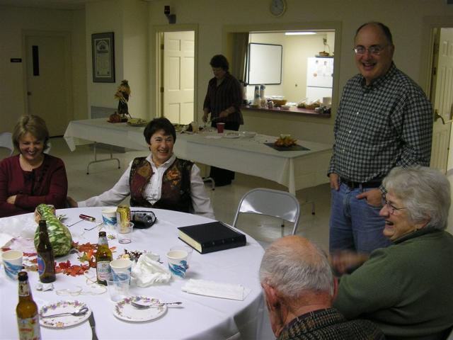 Dad enjoys the company of his New Jersey family: Blair, Aunt Judy, Dad, Nona and Papa