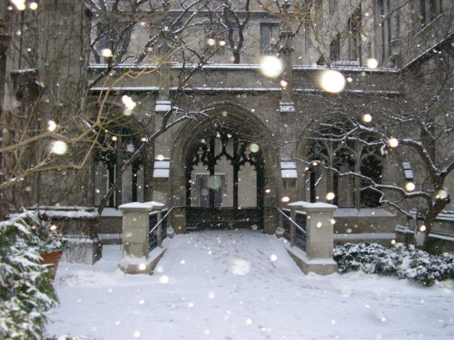 A gateway over next to Bond Chapel